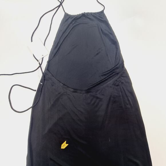 Not Yours to Keep Angel Gown in Black Medium - Picture 10 of 13